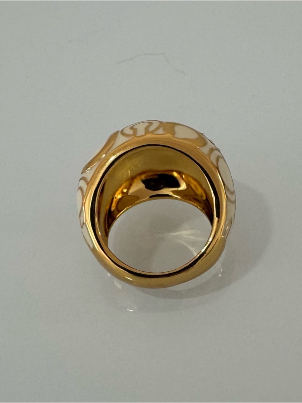COACH Cream and Gold Dome Ring with Crystal Accents, Size 6.5 - Picture 4 of 5